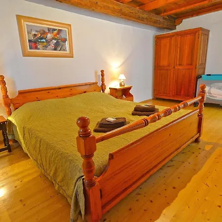 Mit Privatpool Fuer 5 Personen Ca 100 Qm In Svetvincenat, Istrien Binnenland Von Istrien Holiday home